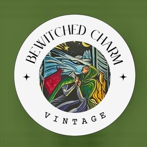 Eclectic mix of vintage pieces ✨